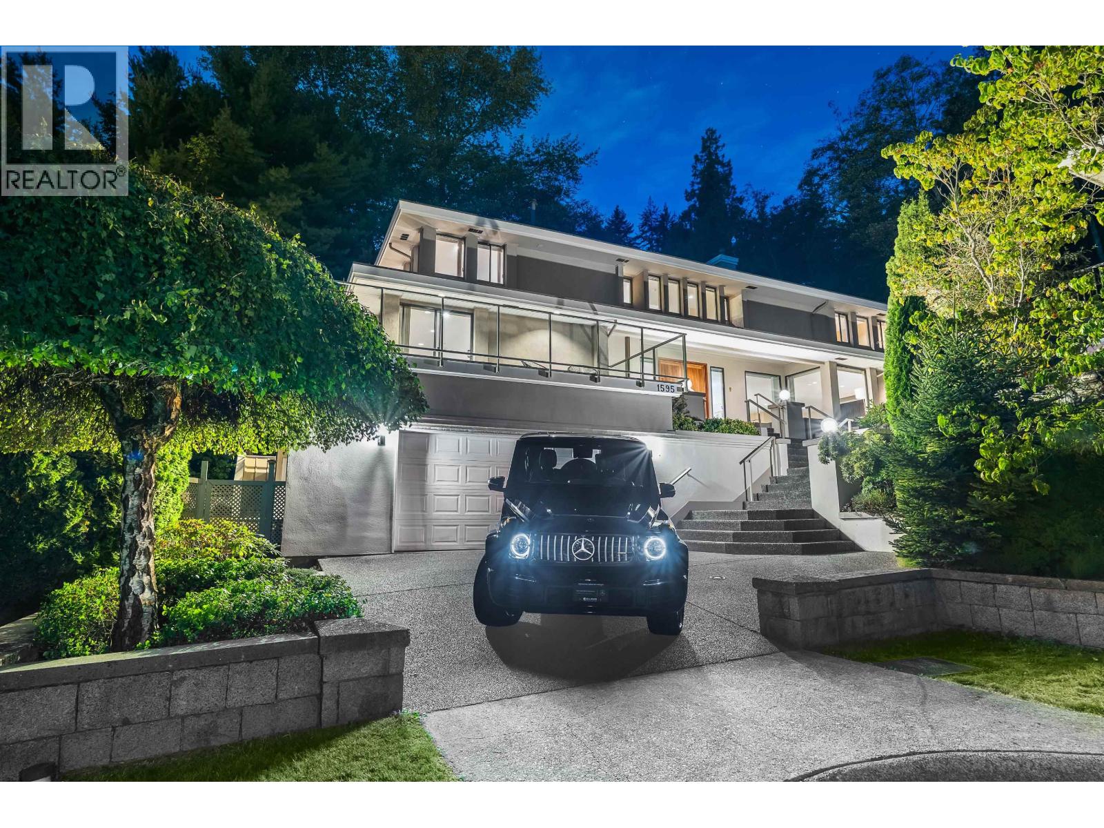 1595 TYROL COURT, West Vancouver, British Columbia