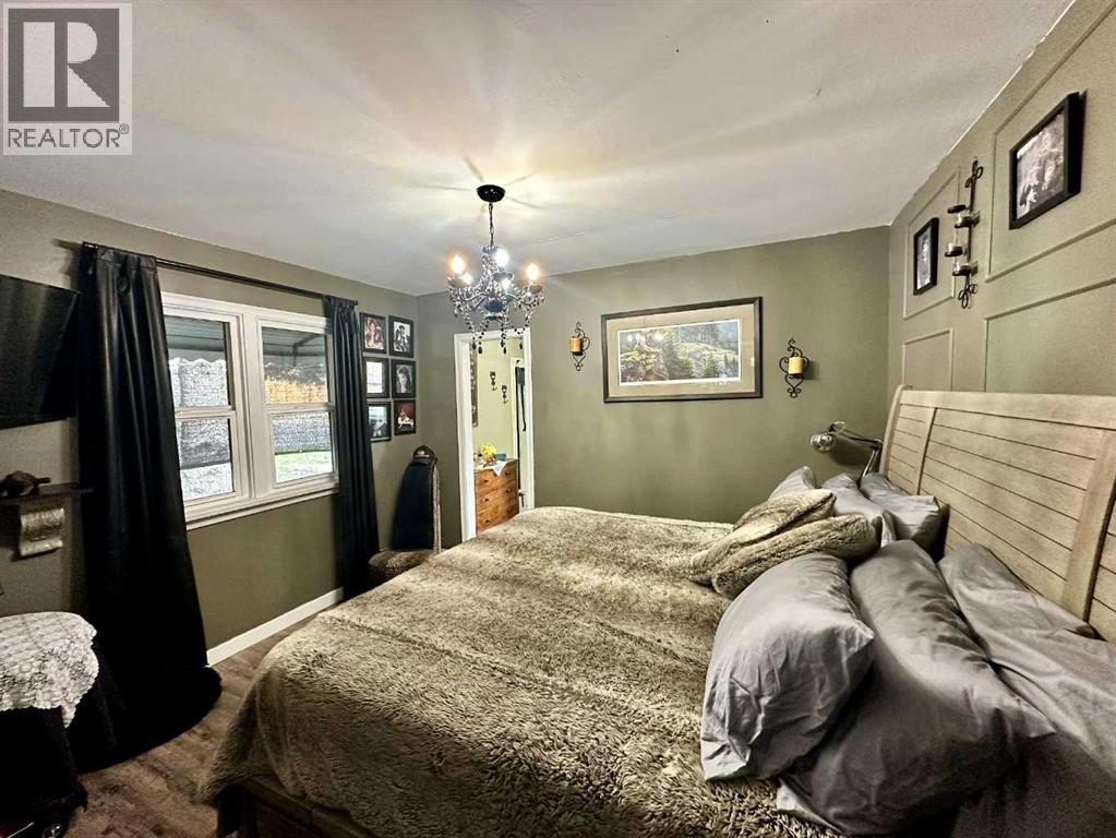 4211 45 Street, Ponoka, Alberta  T4J 1B7 - Photo 6 - A2261857