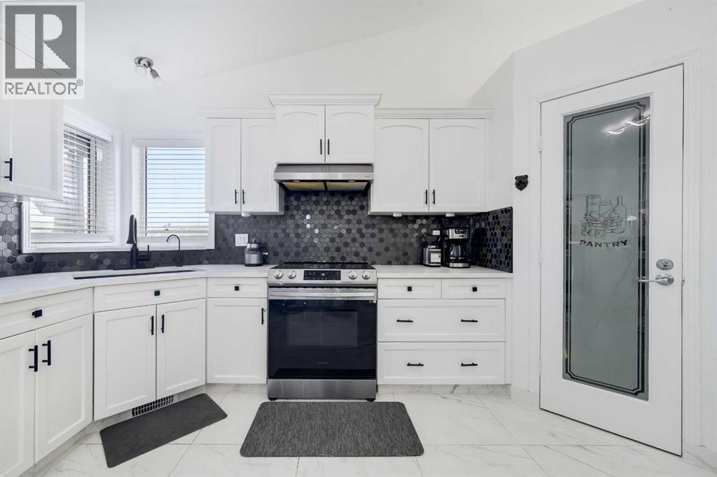 44 Parkside Crescent, Blackfalds, Alberta  T4M 0E9 - Photo 12 - A2262040