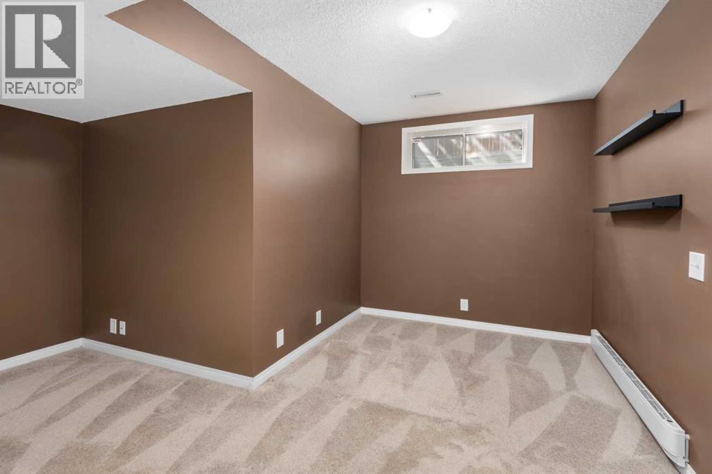 329 Bridleridge Way Sw, Calgary, Alberta  T2Y 4M5 - Photo 29 - A2251252