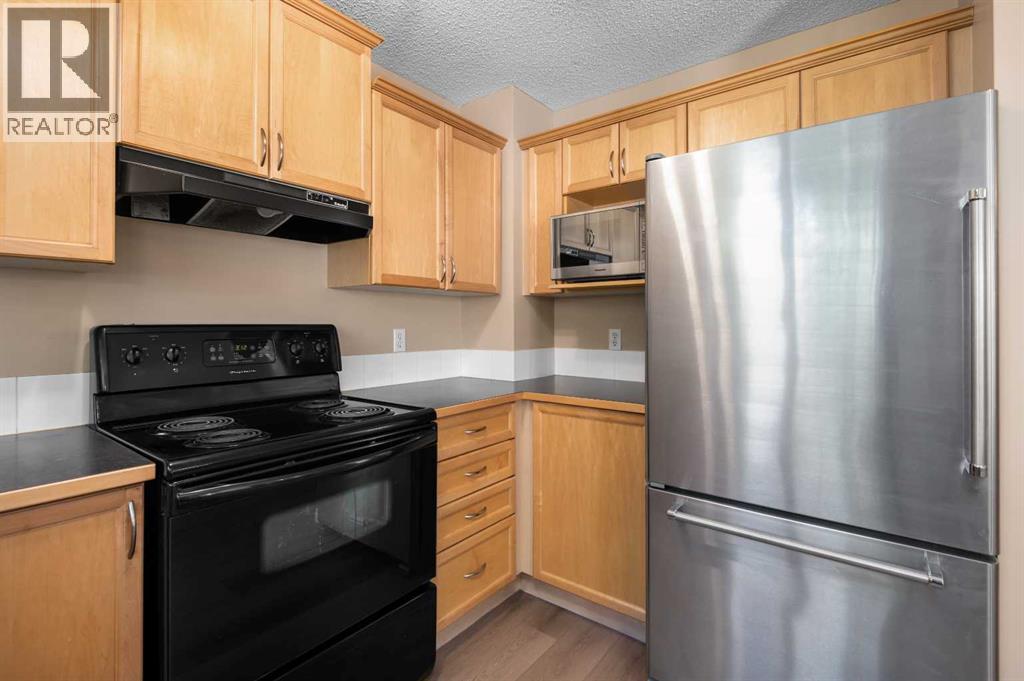 329 Bridleridge Way Sw, Calgary, Alberta  T2Y 4M5 - Photo 15 - A2251252
