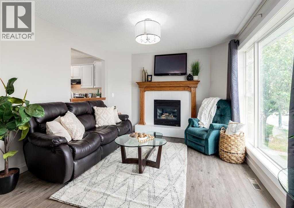121 Cramond Close Se, Calgary, Alberta  T3M 1C2 - Photo 2 - A2256365
