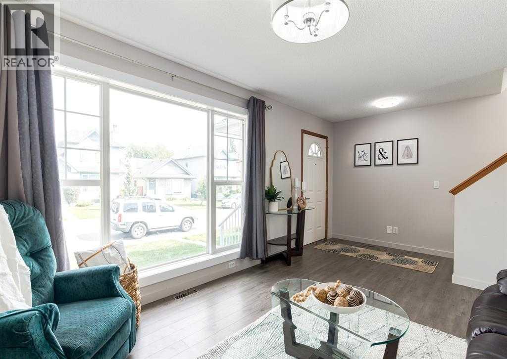 121 Cramond Close Se, Calgary, Alberta  T3M 1C2 - Photo 4 - A2256365