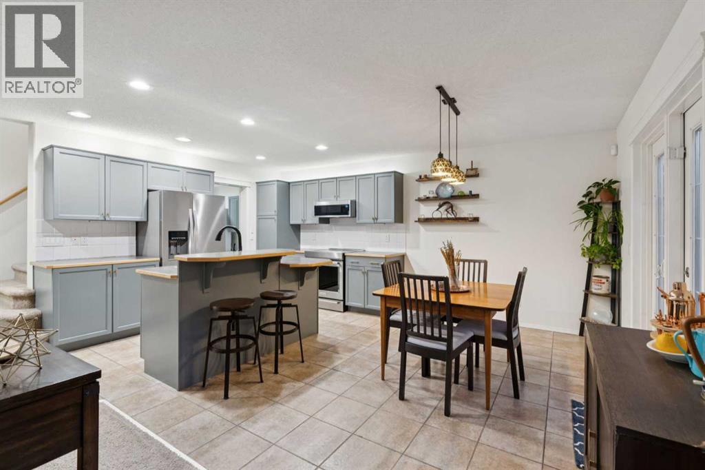 251 Everwillow Close Sw, Calgary, Alberta  T2Y 4G4 - Photo 8 - A2258587