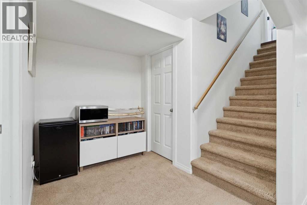 251 Everwillow Close Sw, Calgary, Alberta  T2Y 4G4 - Photo 29 - A2258587