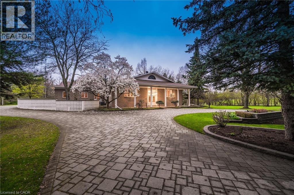 35 Charing Cross, Waterloo, Ontario  N2J 4G8 - Photo 3 - 40769817