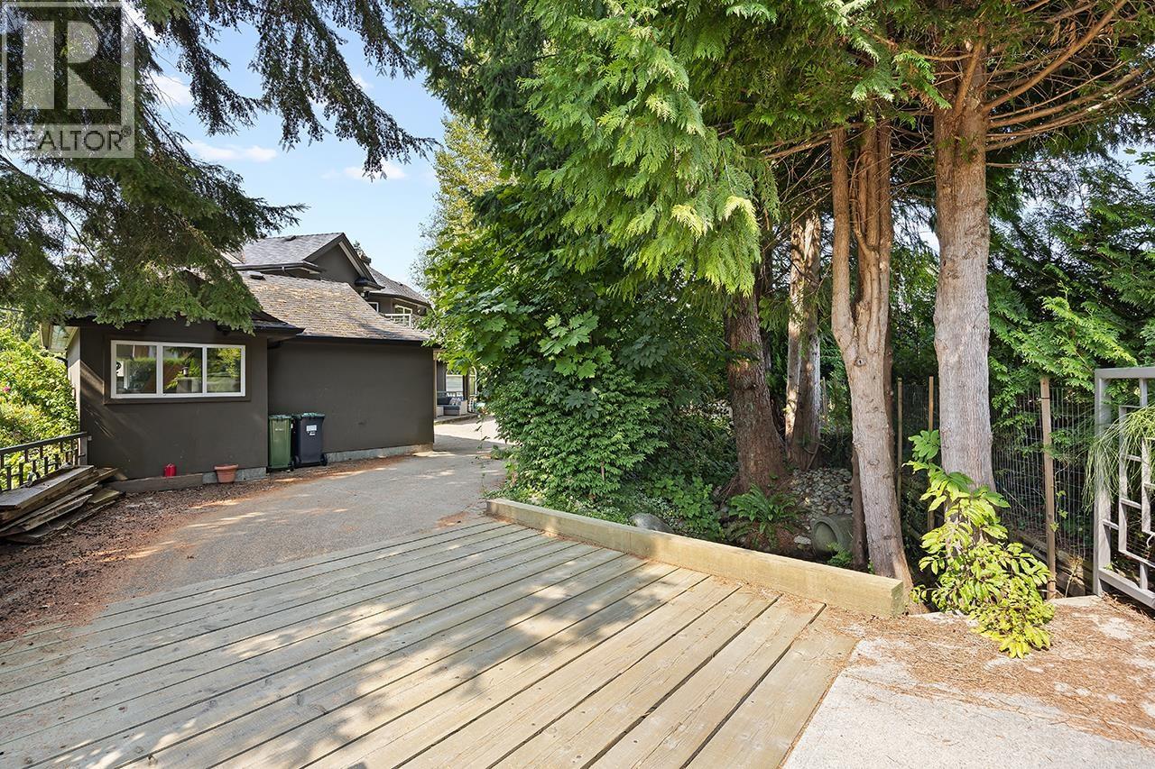 3582 Edgemont Boulevard, North Vancouver, British Columbia  V7R 2P7 - Photo 12 - R3044895