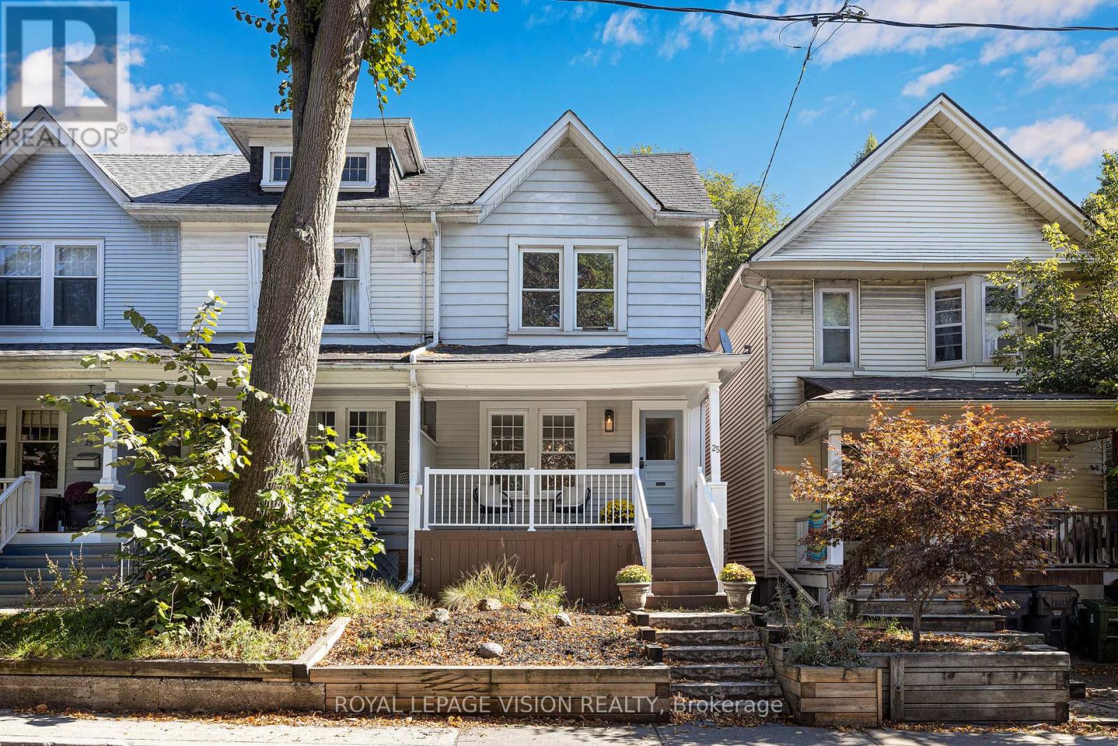 25 BELLEFAIR AVENUE, Toronto, Ontario