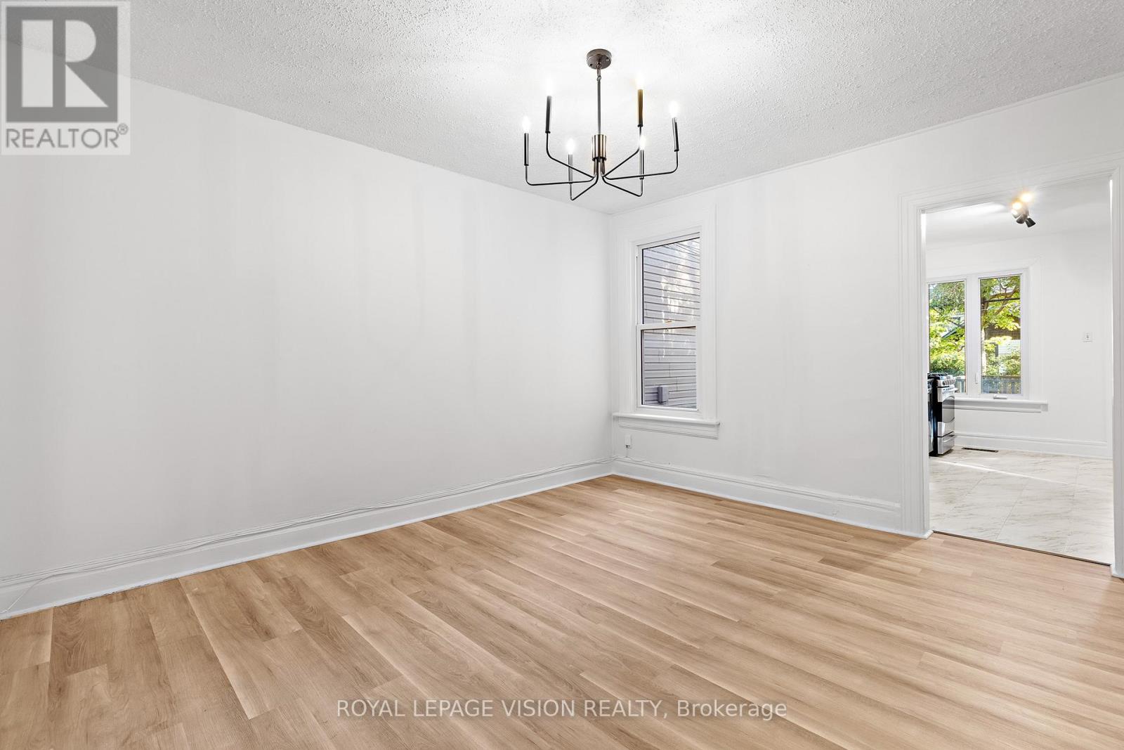 25 Bellefair Avenue, Toronto, Ontario  M4L 3T7 - Photo 14 - E12444497