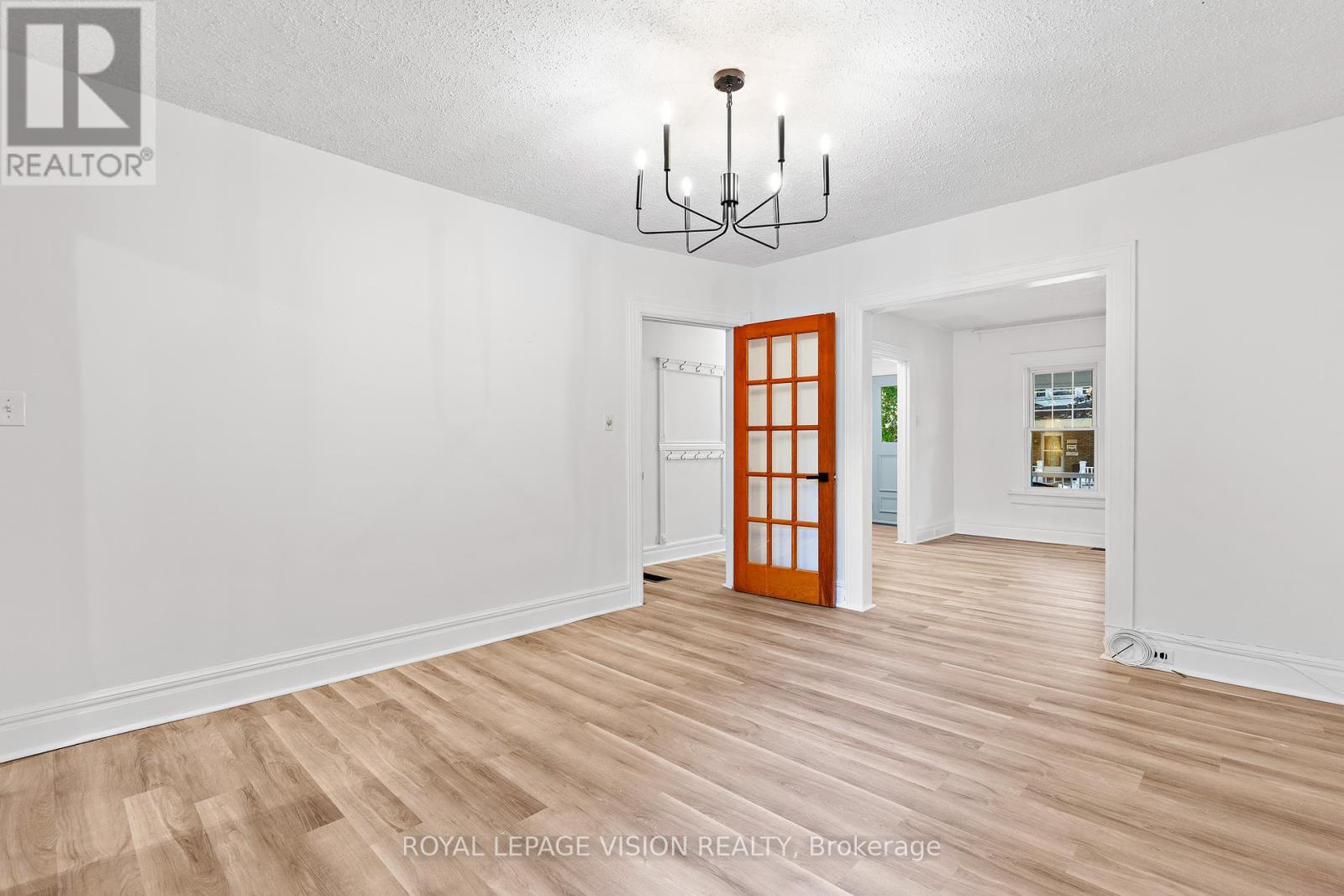 25 Bellefair Avenue, Toronto, Ontario  M4L 3T7 - Photo 15 - E12444497