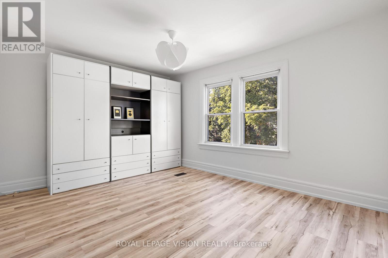 25 Bellefair Avenue, Toronto, Ontario  M4L 3T7 - Photo 23 - E12444497