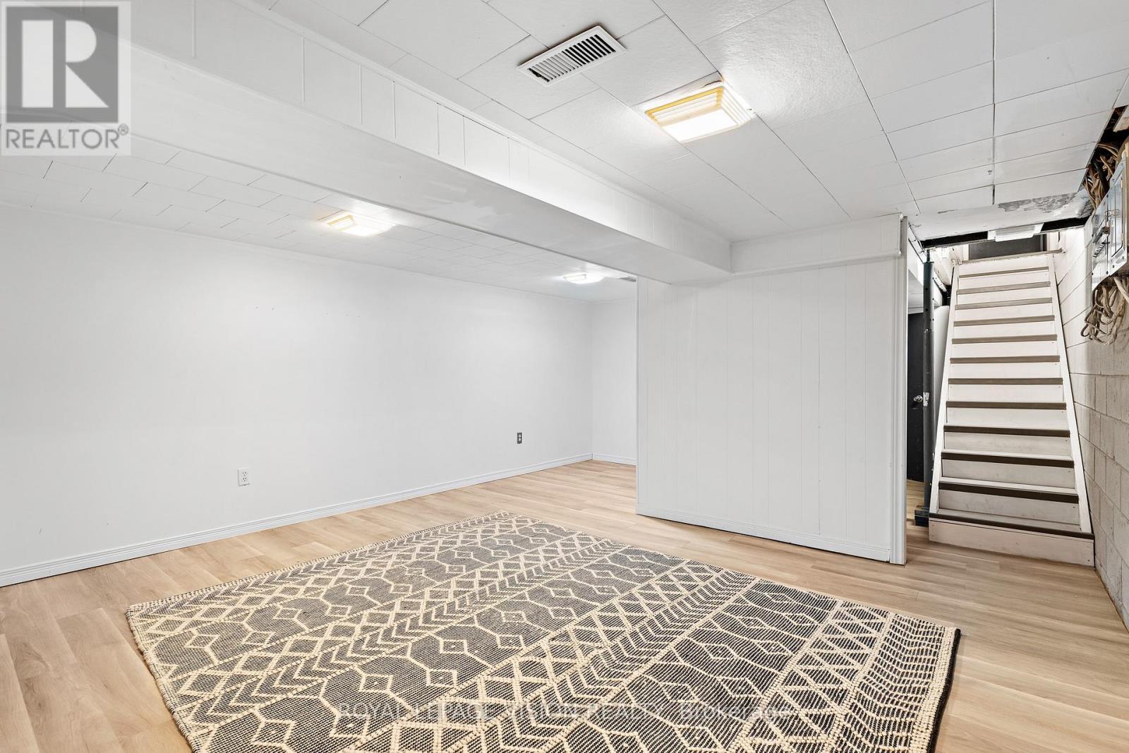 25 Bellefair Avenue, Toronto, Ontario  M4L 3T7 - Photo 30 - E12444497