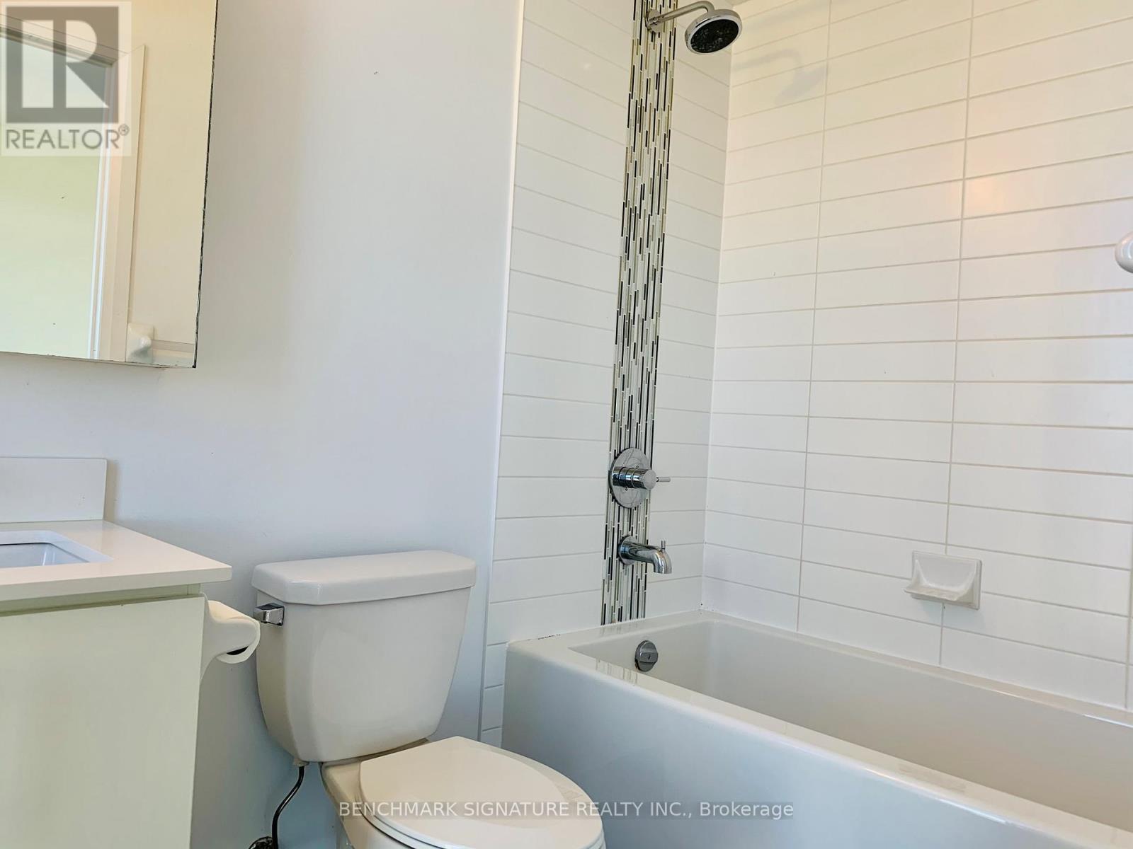1908 - 55 Oneida Crescent, Richmond Hill, Ontario  L4B 0E8 - Photo 10 - N12444500