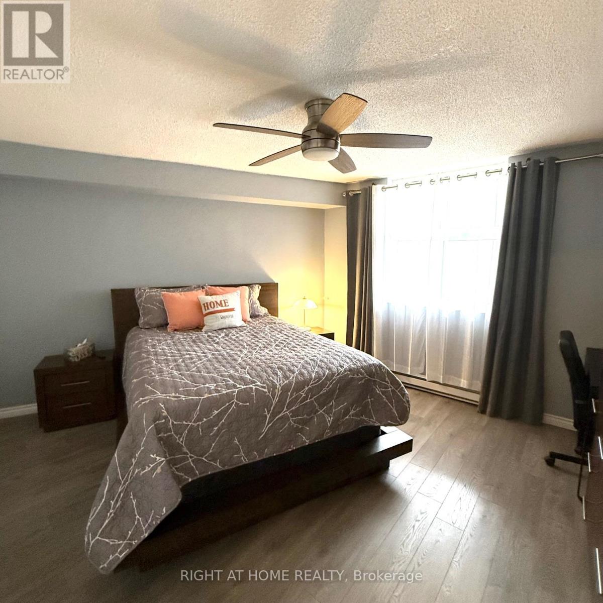 806 - 260 Davis Drive, Newmarket, Ontario  L3Y 7C3 - Photo 15 - N12444508