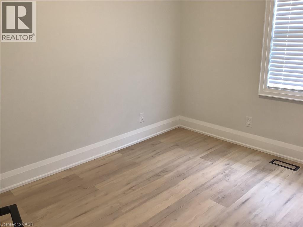 229 West 18th Street, Hamilton, Ontario  L9C 4H1 - Photo 10 - 40776361