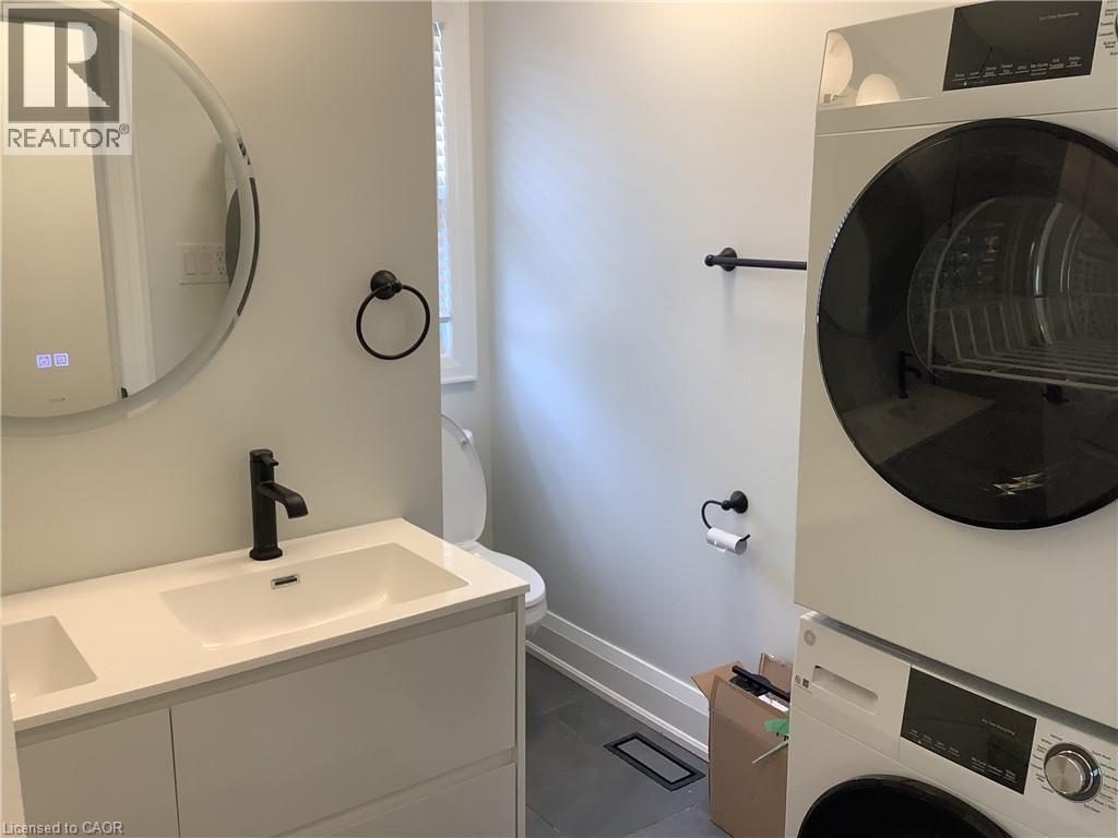 229 West 18th Street, Hamilton, Ontario  L9C 4H1 - Photo 8 - 40776361
