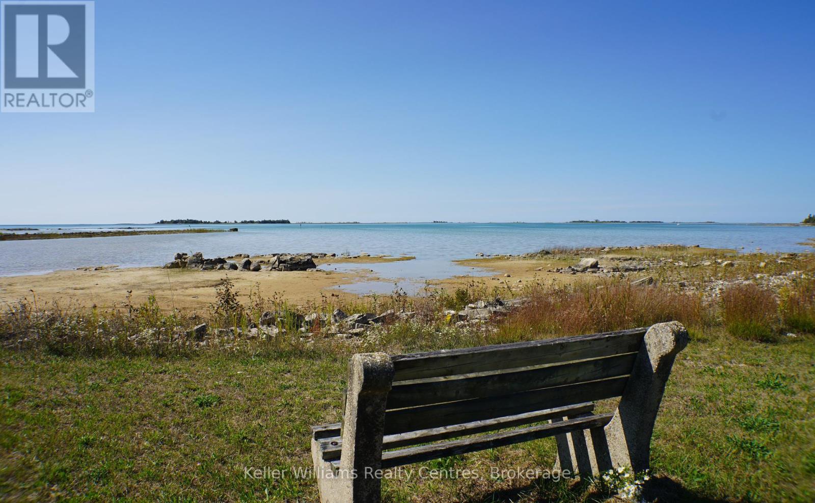 118 Resort Road, South Bruce Peninsula, Ontario  N0H 2T0 - Photo 32 - X12444535