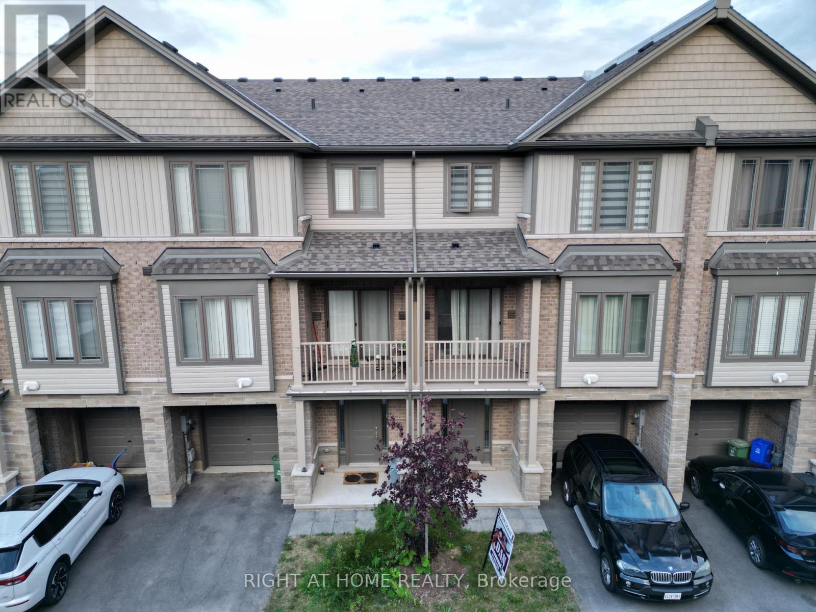 43 - 27 Rachel Drive, Hamilton, Ontario  L8E 0K6 - Photo 3 - X12361353