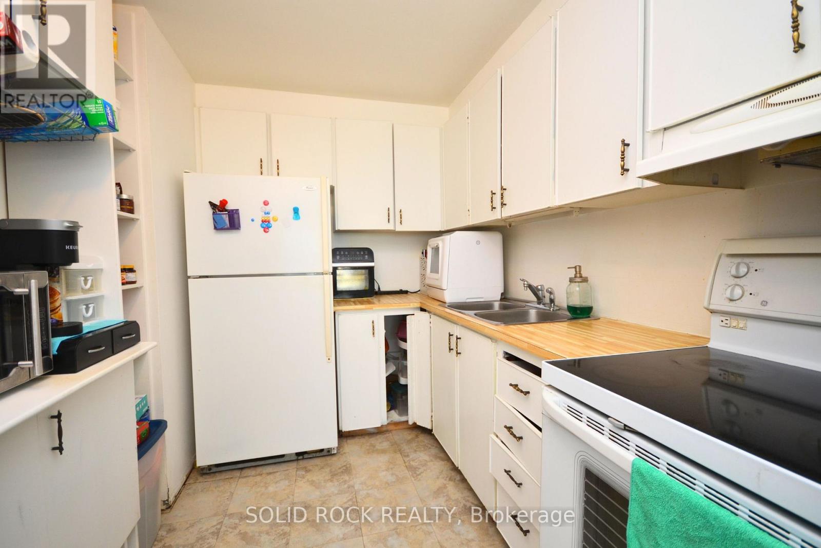 812 - 3100 Carling Avenue, Ottawa, Ontario  K2B 6J6 - Photo 11 - X12444514