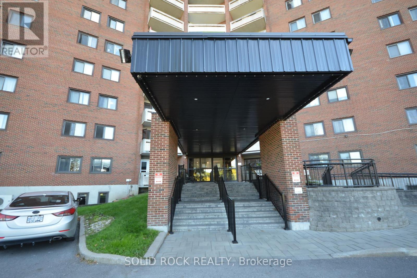 812 - 3100 Carling Avenue, Ottawa, Ontario  K2B 6J6 - Photo 3 - X12444514