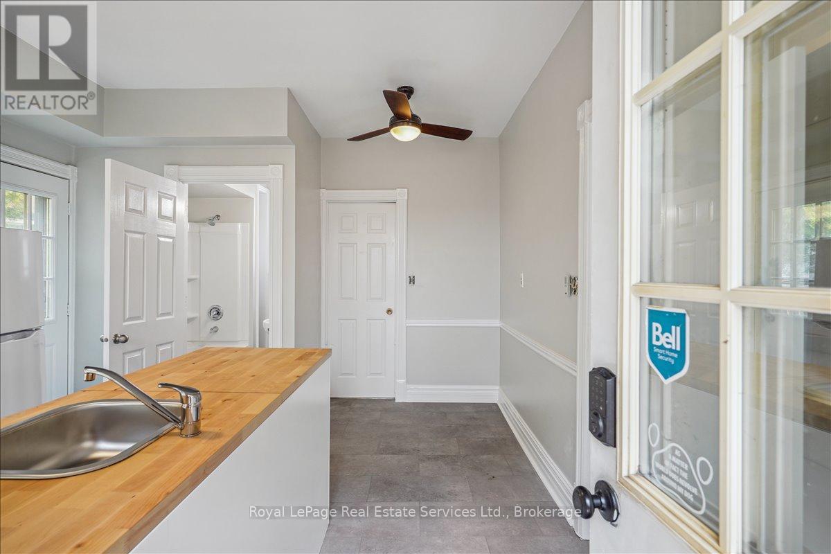 33 Rose Avenue, Brantford, Ontario  N3S 2M3 - Photo 10 - X12444574