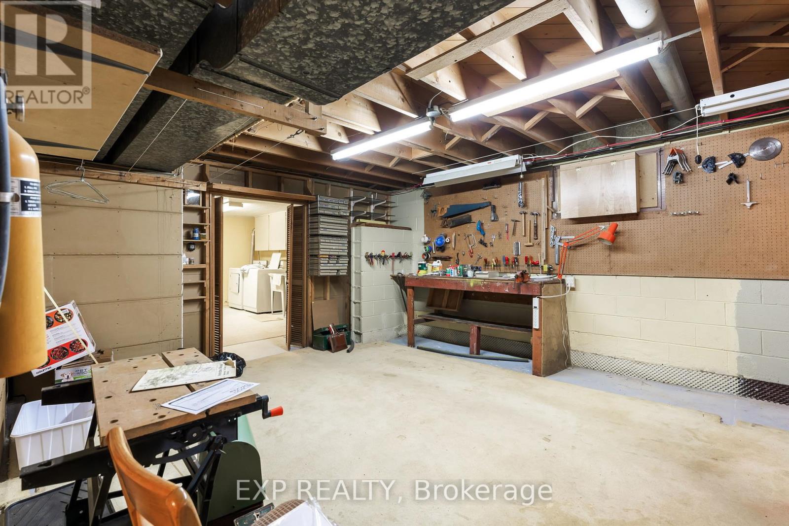 7301 Heximer Avenue, Niagara Falls (Oldfield), Ontario  L2G 4T5 - Photo 32 - X12444544