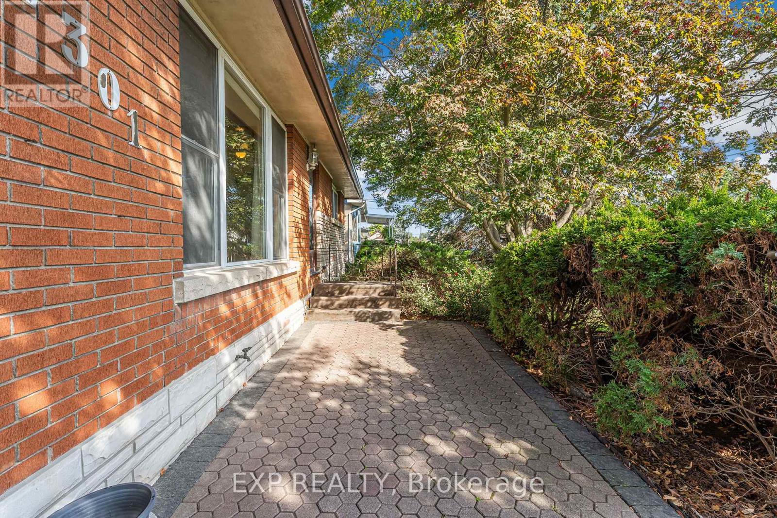 7301 Heximer Avenue, Niagara Falls (Oldfield), Ontario  L2G 4T5 - Photo 4 - X12444544