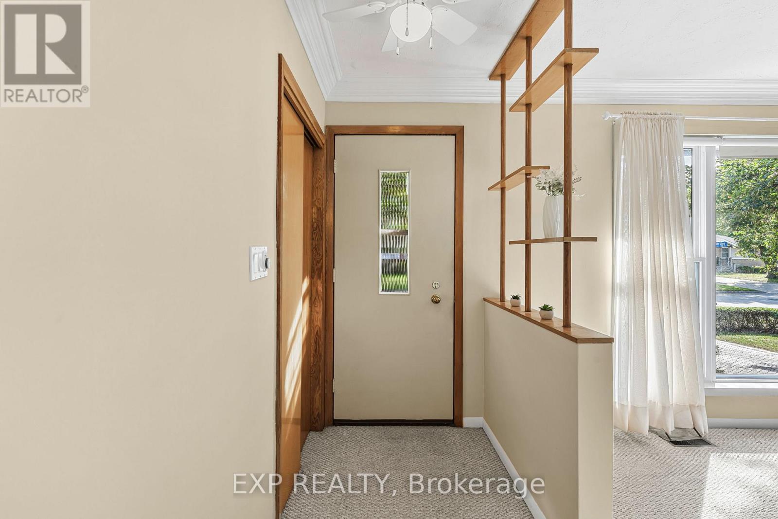 7301 Heximer Avenue, Niagara Falls (Oldfield), Ontario  L2G 4T5 - Photo 6 - X12444544