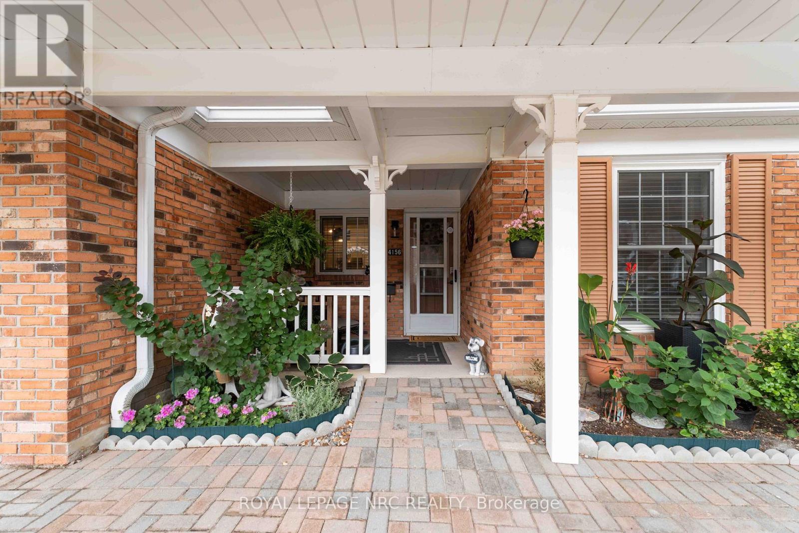 4156 Beechnut Court, Lincoln (Lincoln-Jordan/vineland), Ontario  L0R 2C0 - Photo 1 - X12444554