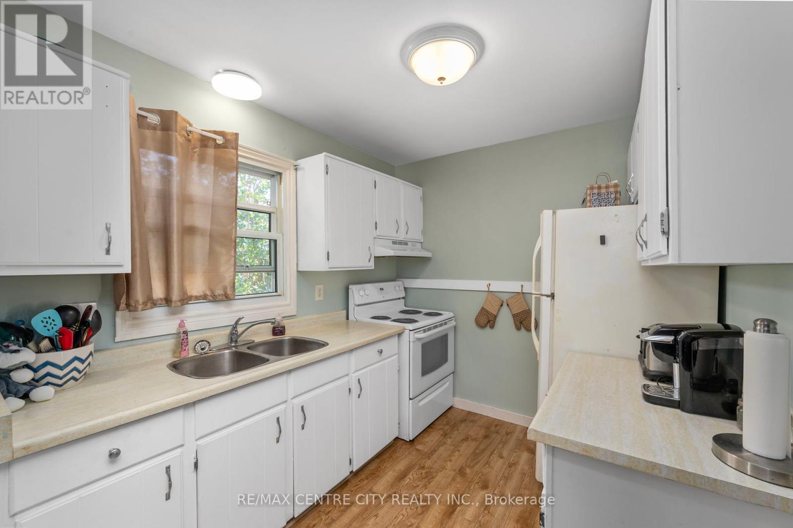 110 - 690 Little Grey Street E, London East (East L), Ontario  N5Z 4M9 - Photo 8 - X12444528