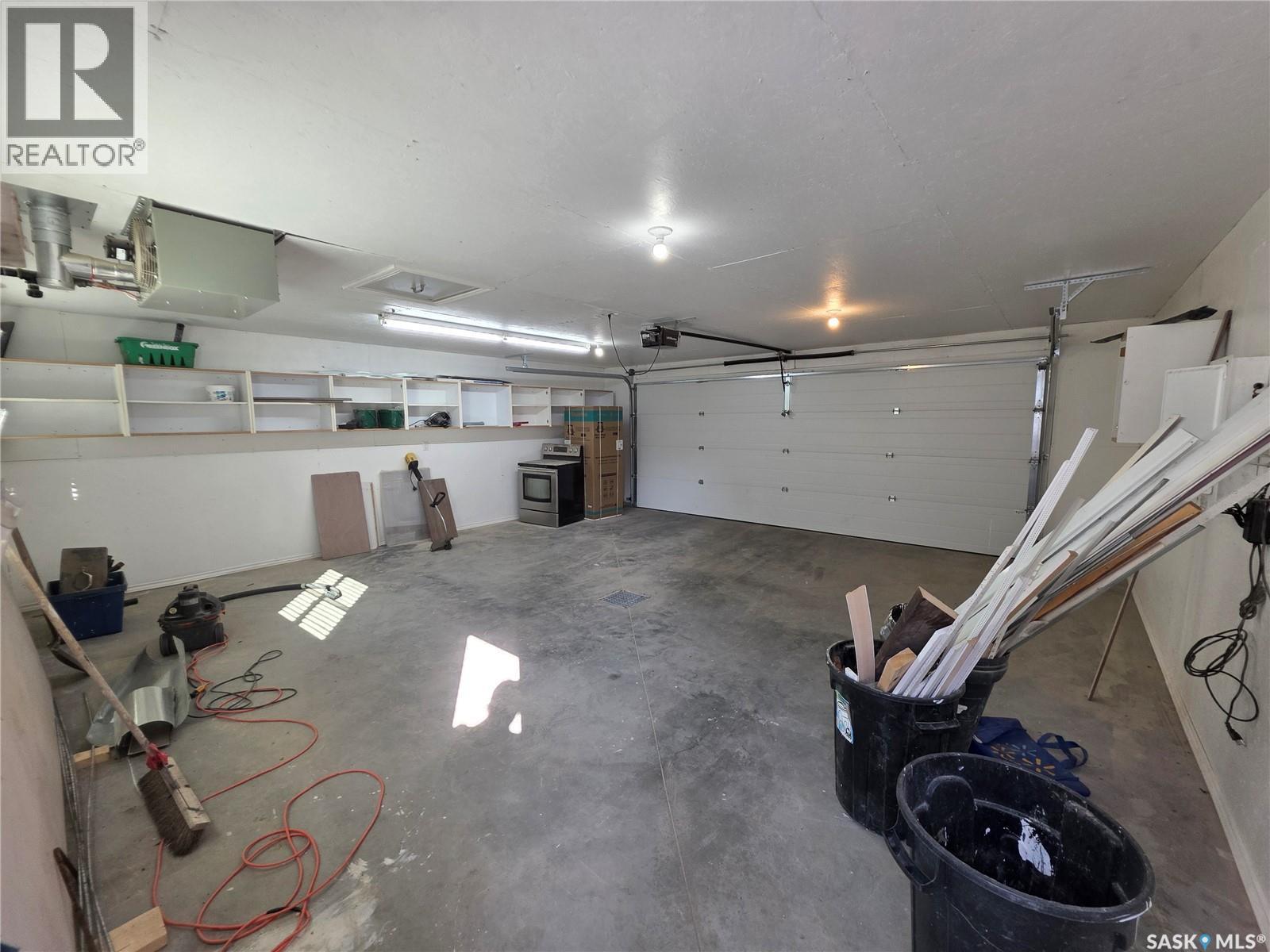 720 O Avenue S, Saskatoon, Saskatchewan  S7M 2S5 - Photo 4 - SK020076