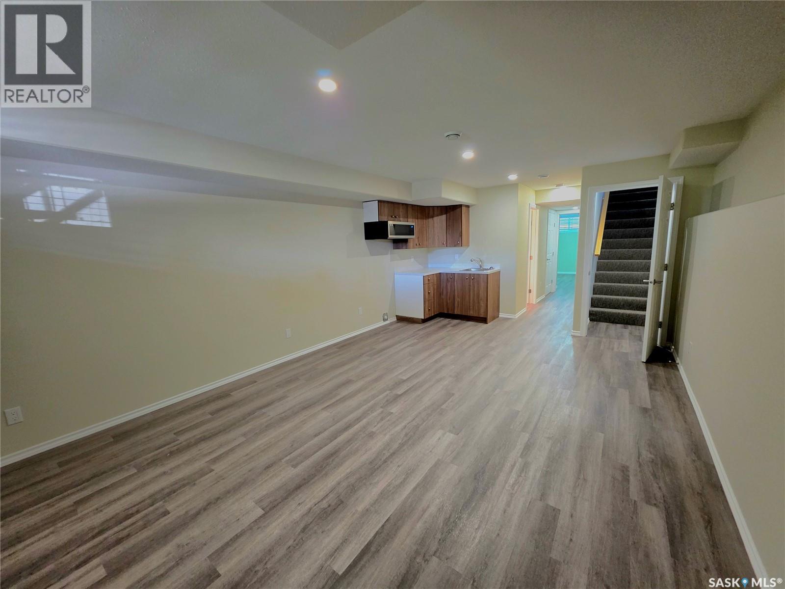 720 O Avenue S, Saskatoon, Saskatchewan  S7M 2S5 - Photo 7 - SK020076