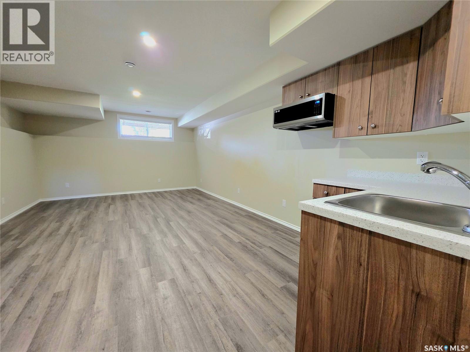 720 O Avenue S, Saskatoon, Saskatchewan  S7M 2S5 - Photo 15 - SK020076