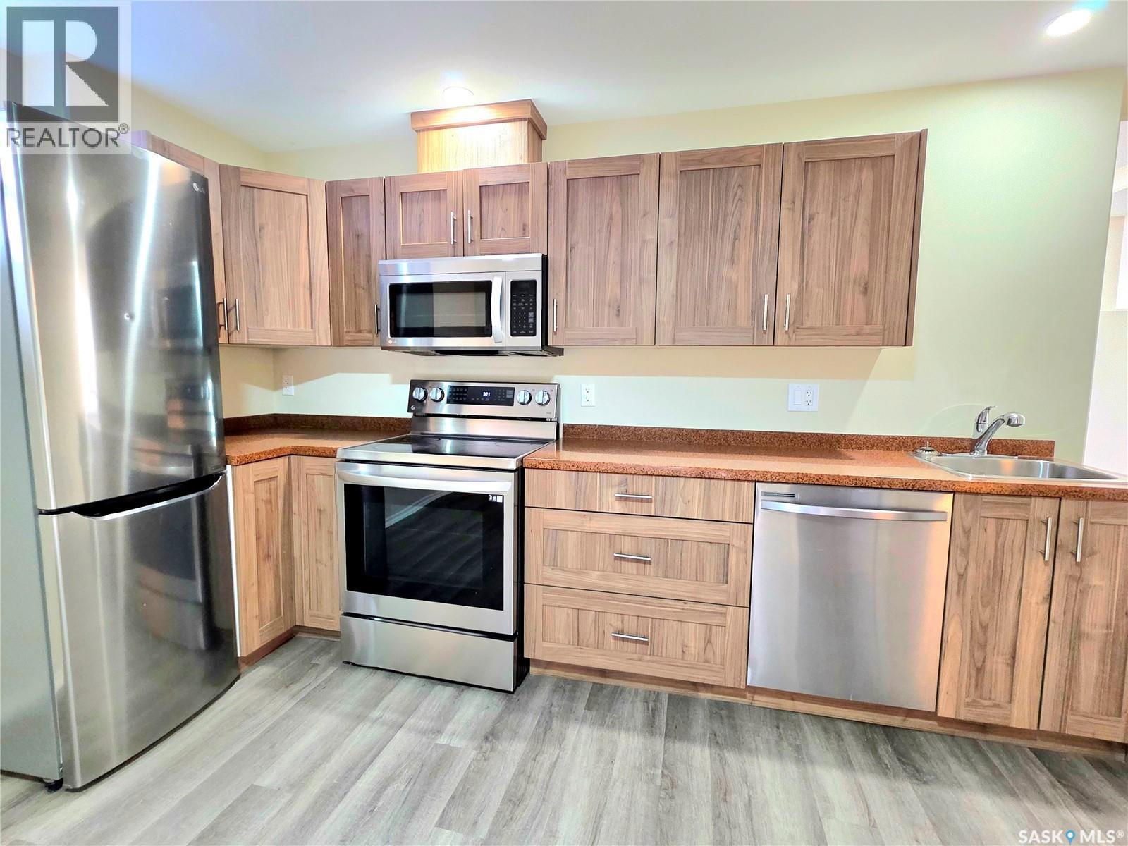 720 O Avenue S, Saskatoon, Saskatchewan  S7M 2S5 - Photo 27 - SK020076