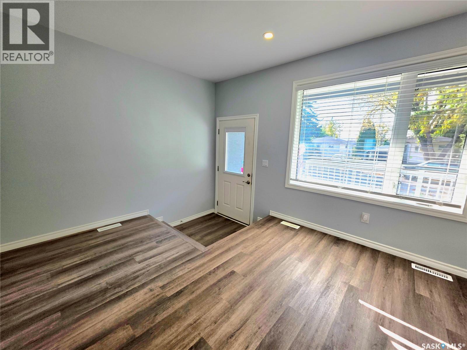 720 O Avenue S, Saskatoon, Saskatchewan  S7M 2S5 - Photo 42 - SK020076