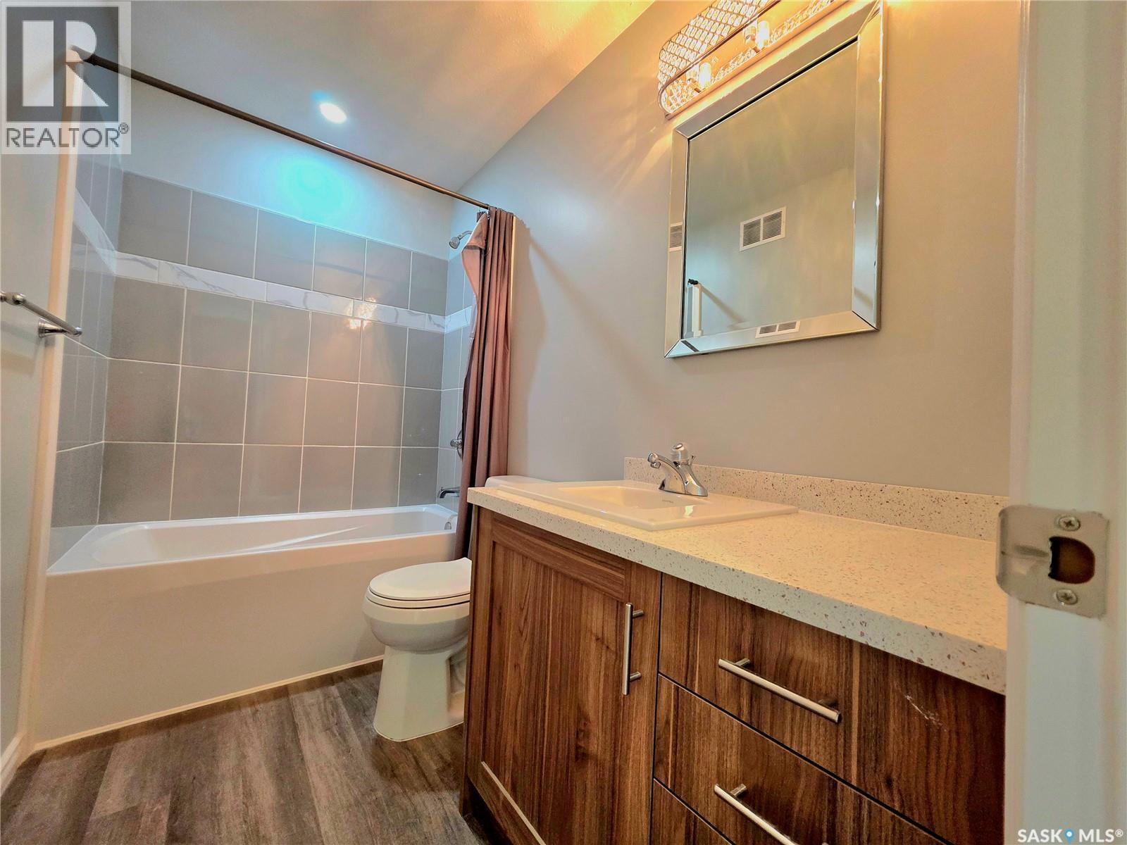 720 O Avenue S, Saskatoon, Saskatchewan  S7M 2S5 - Photo 45 - SK020076