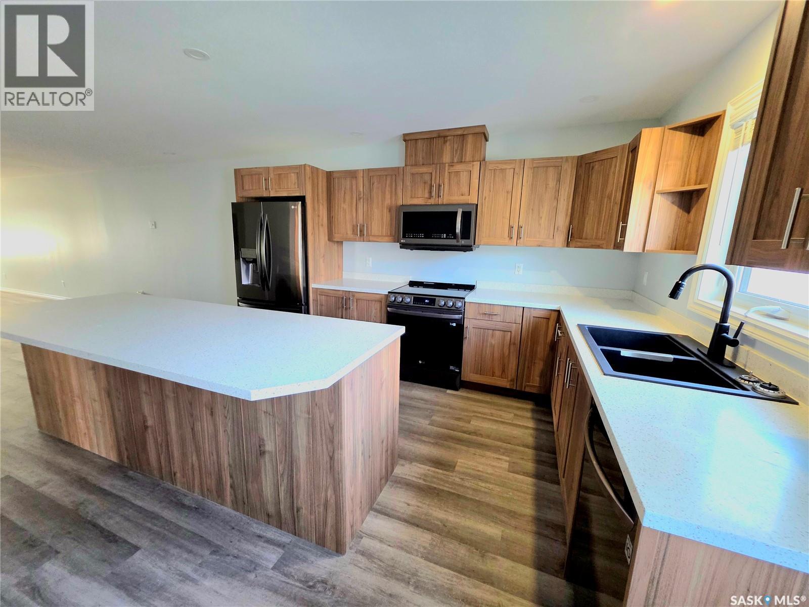 720 O Avenue S, Saskatoon, Saskatchewan  S7M 2S5 - Photo 50 - SK020076