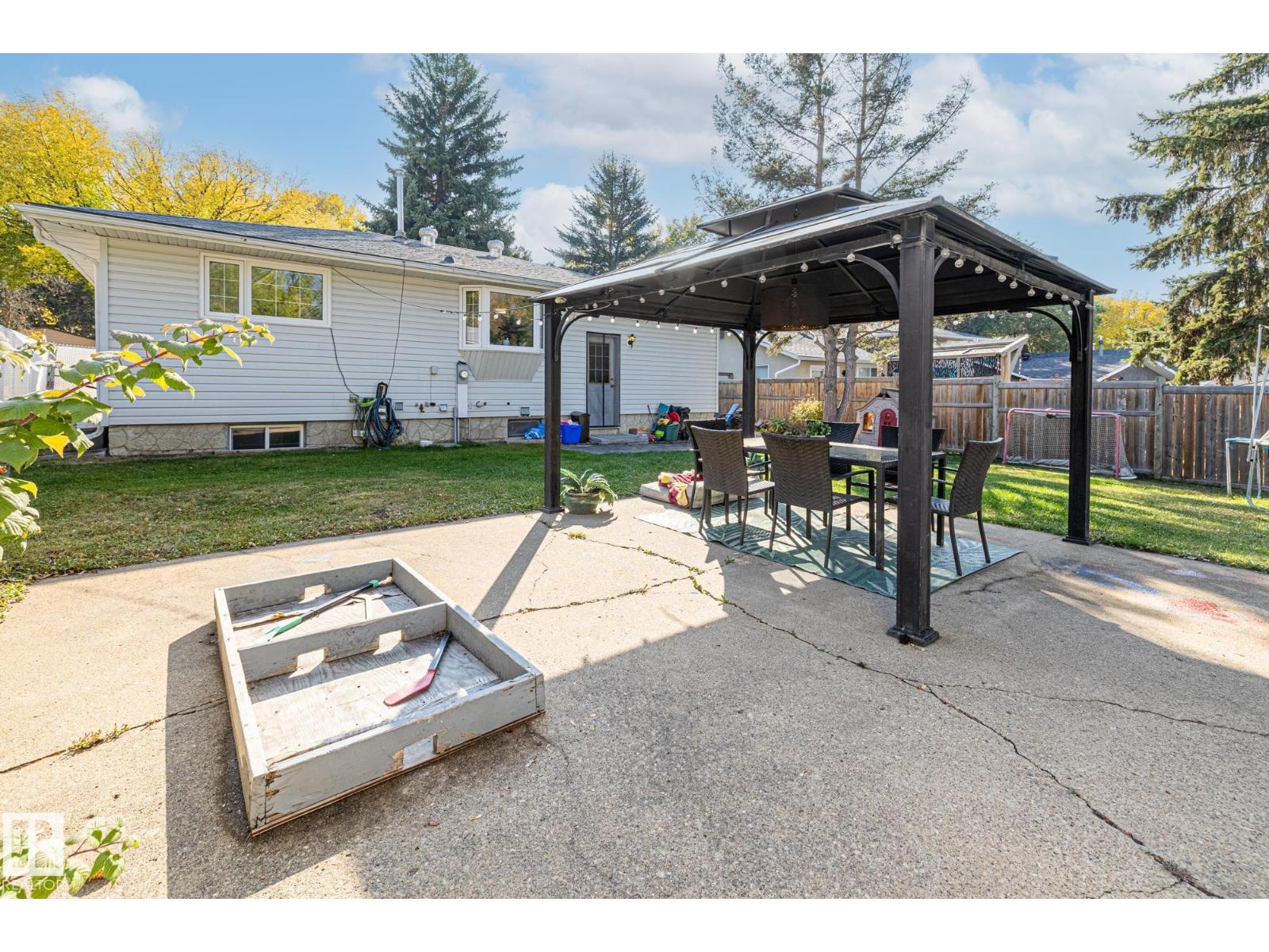 18 Burnham Avenue, St. Albert, Alberta  T8N 0A7 - Photo 39 - E4460792