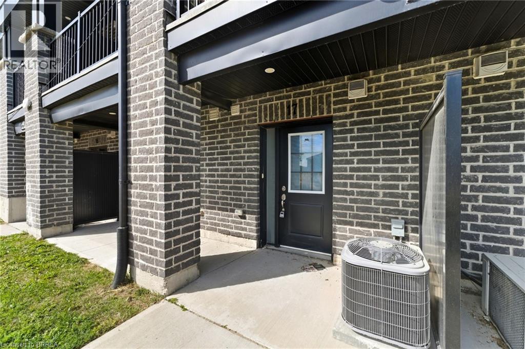 160 Rochefort Street Street Unit# A17, Kitchener, Ontario  N2R 0P5 - Photo 3 - 40776319