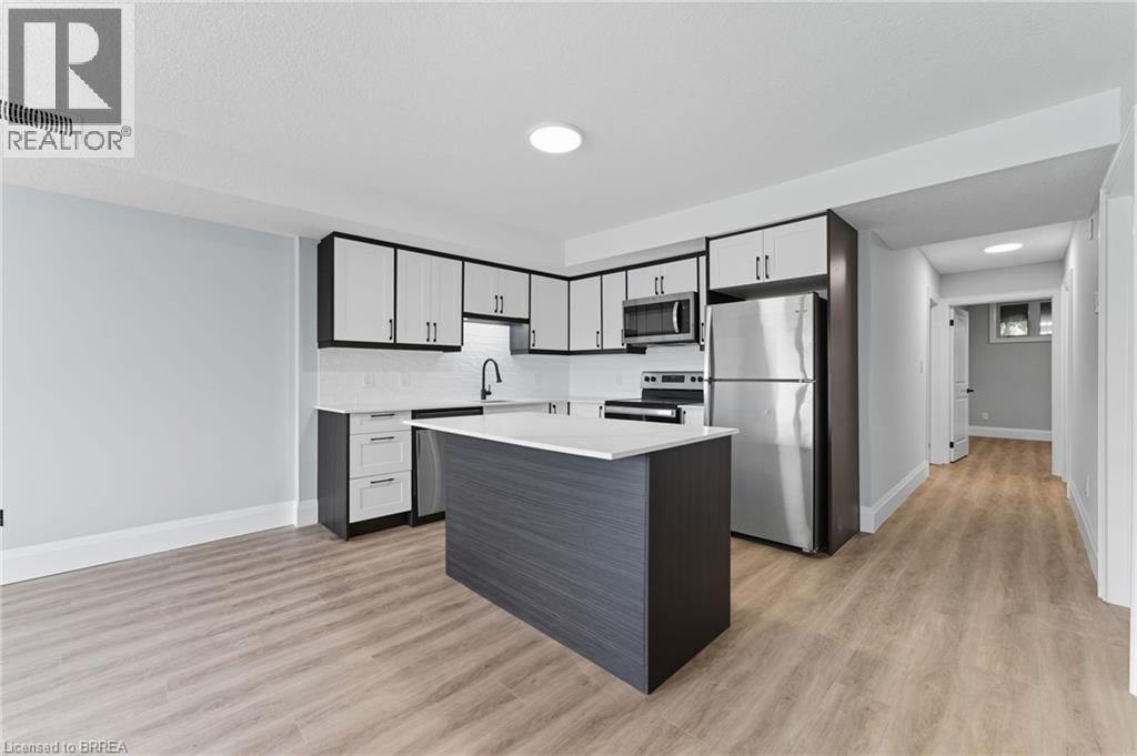 160 Rochefort Street Street Unit# A17, Kitchener, Ontario  N2R 0P5 - Photo 8 - 40776319