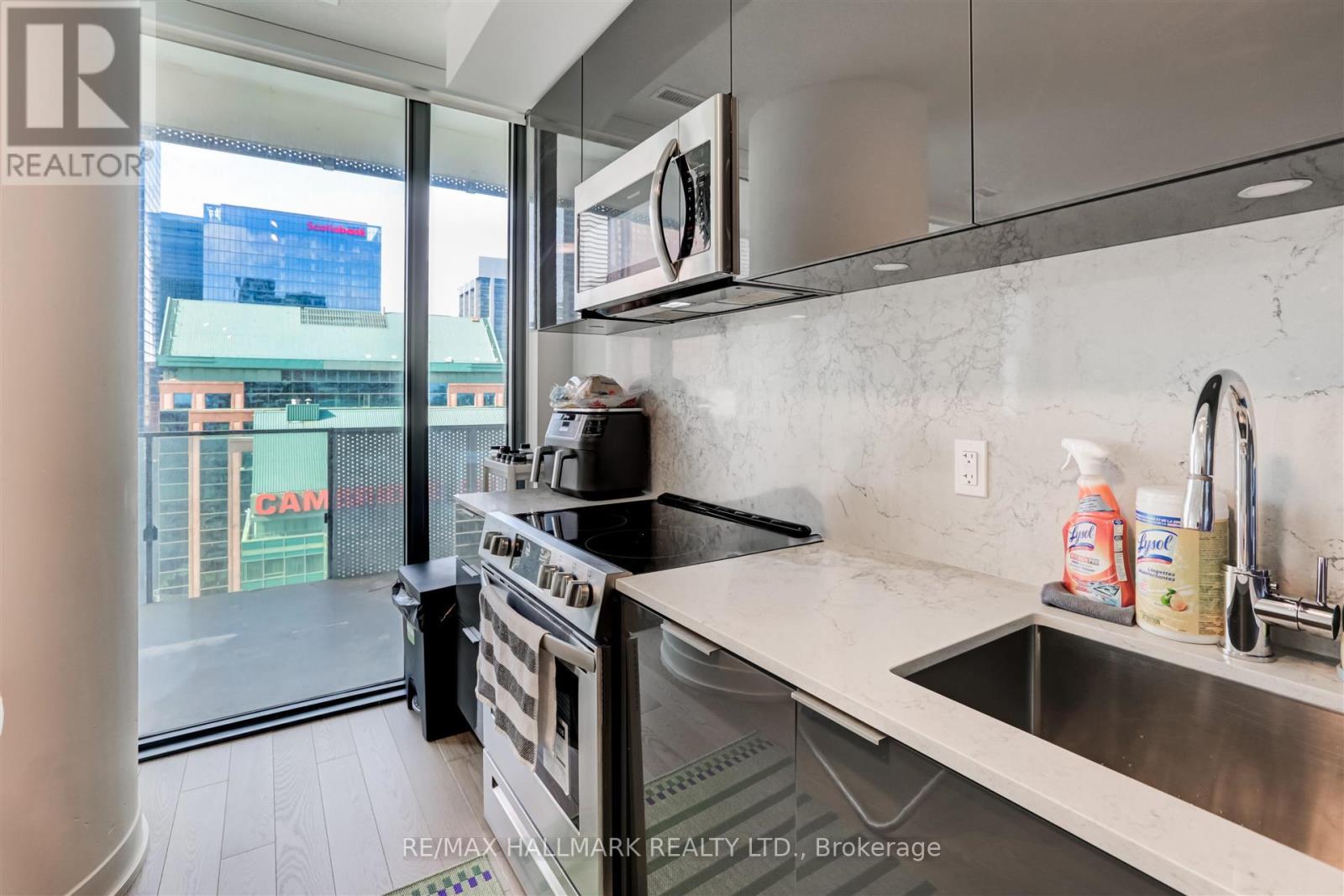 2406 - 25 Richmond Street E, Toronto (Church-Yonge Corridor), Ontario  M5C 1N7 - Photo 11 - C12444527
