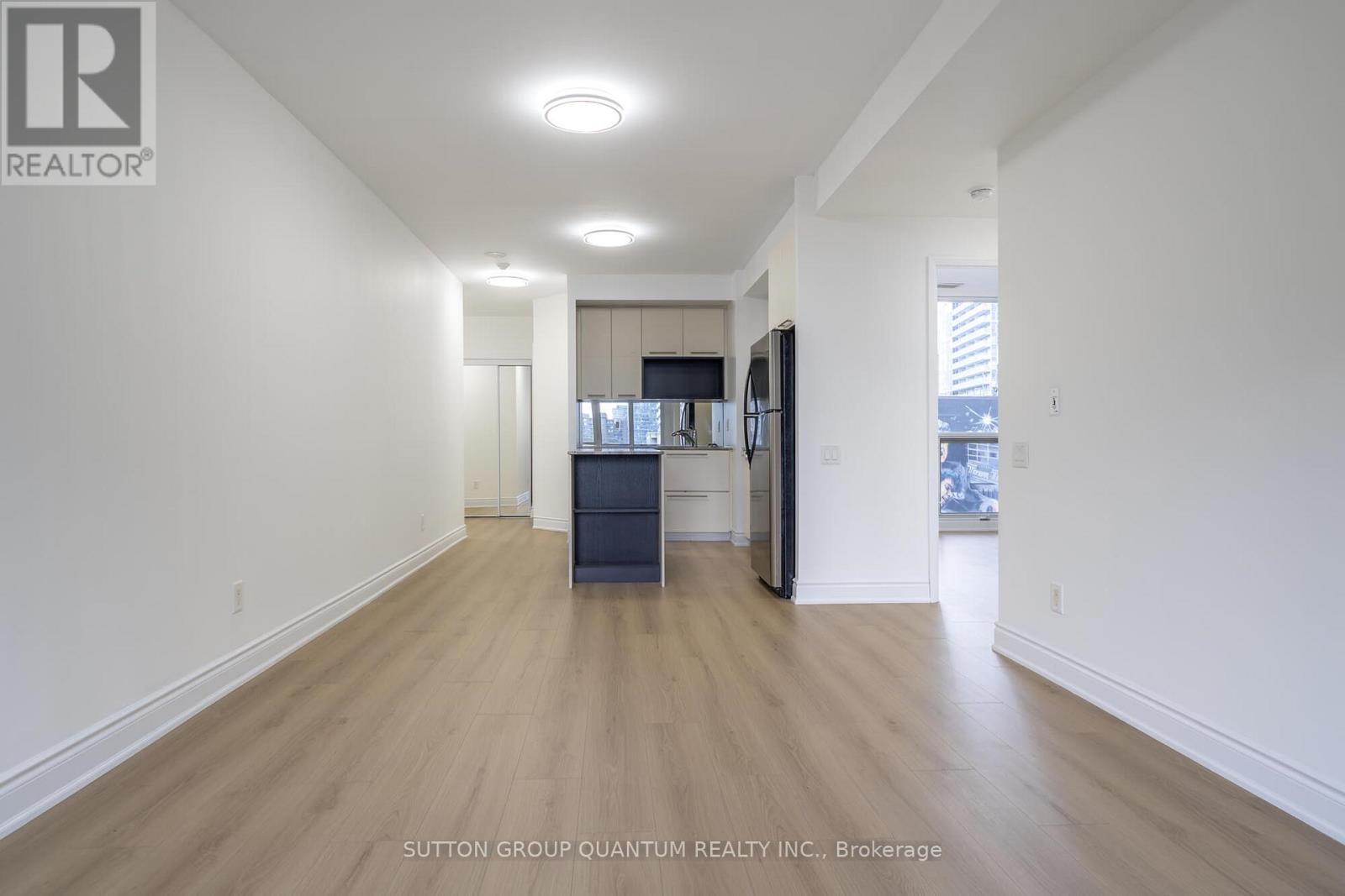 1902 - 21 Carlton Street, Toronto (Church-Yonge Corridor), Ontario  M5B 1L3 - Photo 12 - C12444559
