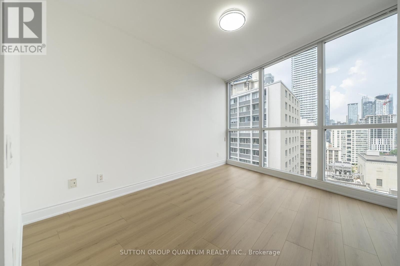 1902 - 21 Carlton Street, Toronto (Church-Yonge Corridor), Ontario  M5B 1L3 - Photo 15 - C12444559