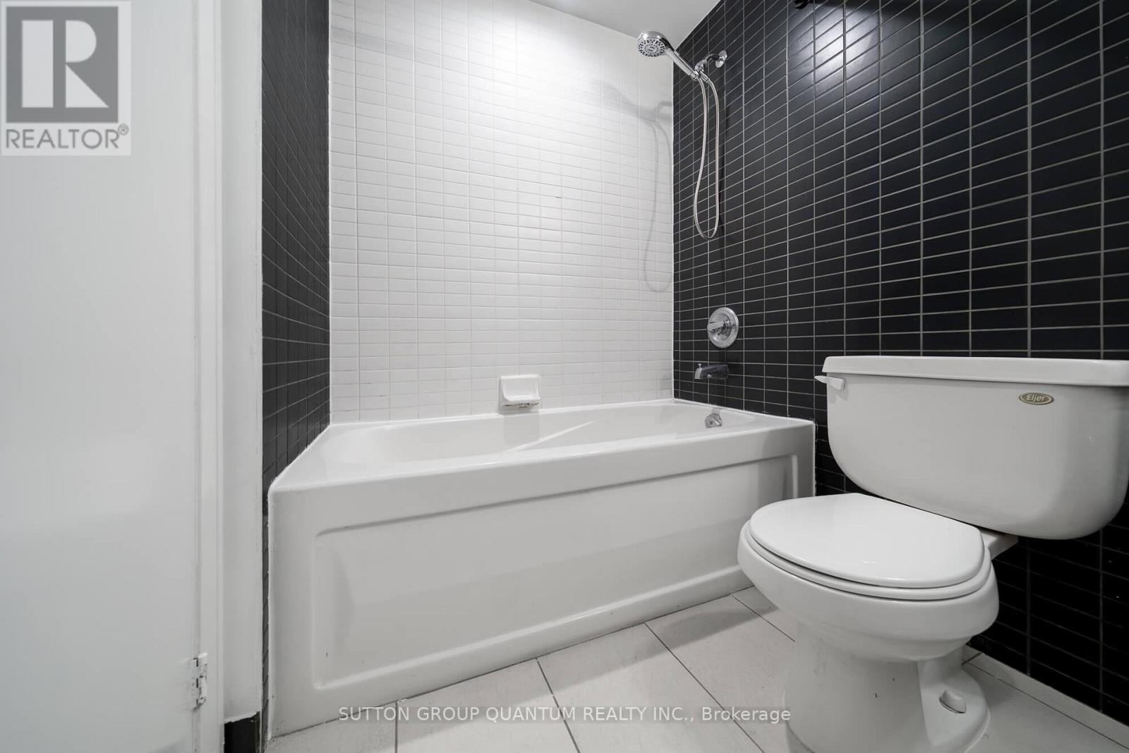 1902 - 21 Carlton Street, Toronto (Church-Yonge Corridor), Ontario  M5B 1L3 - Photo 27 - C12444559