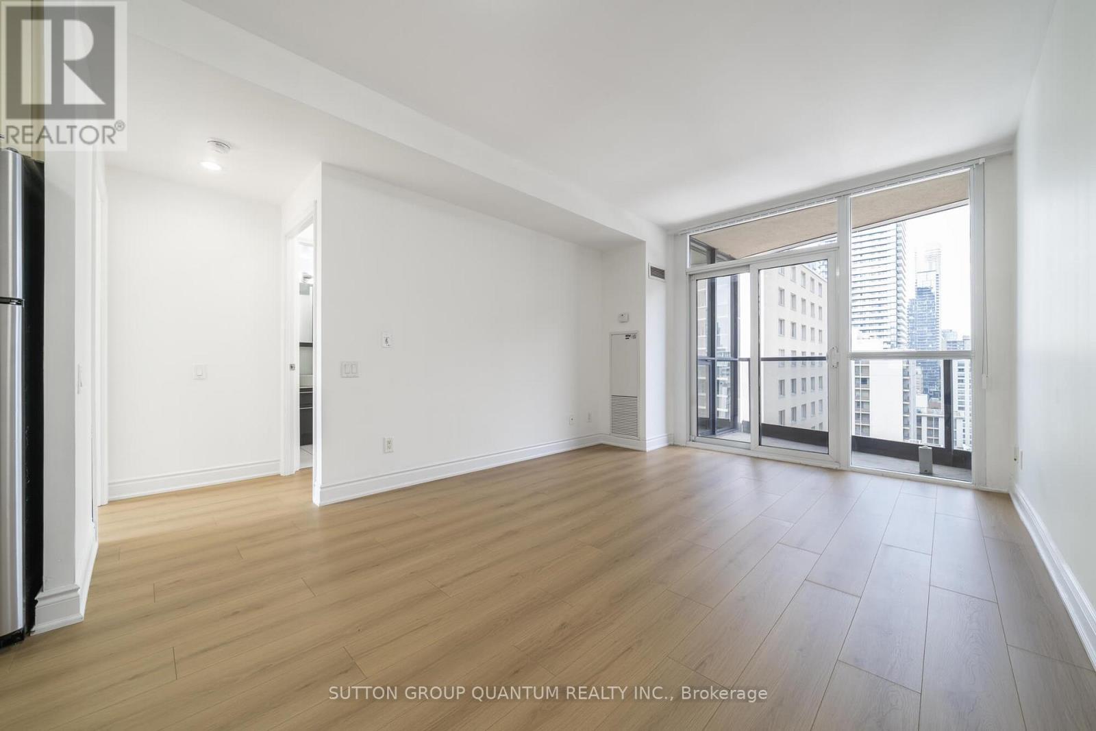 1902 - 21 Carlton Street, Toronto (Church-Yonge Corridor), Ontario  M5B 1L3 - Photo 9 - C12444559