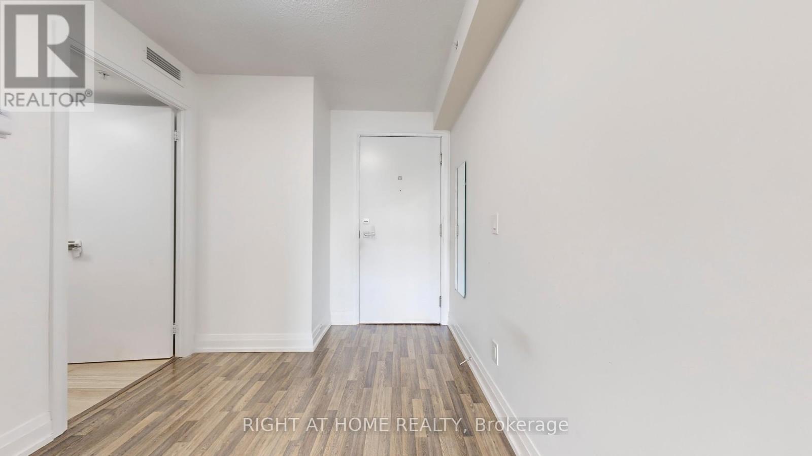 E1208 - 555 Wilson Avenue, Toronto, Ontario  M3H 0C5 - Photo 30 - C12444567