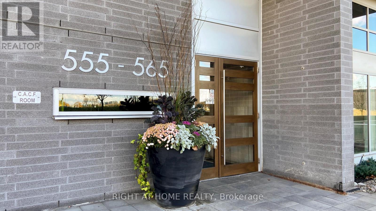 E1208 - 555 Wilson Avenue, Toronto, Ontario  M3H 0C5 - Photo 7 - C12444567