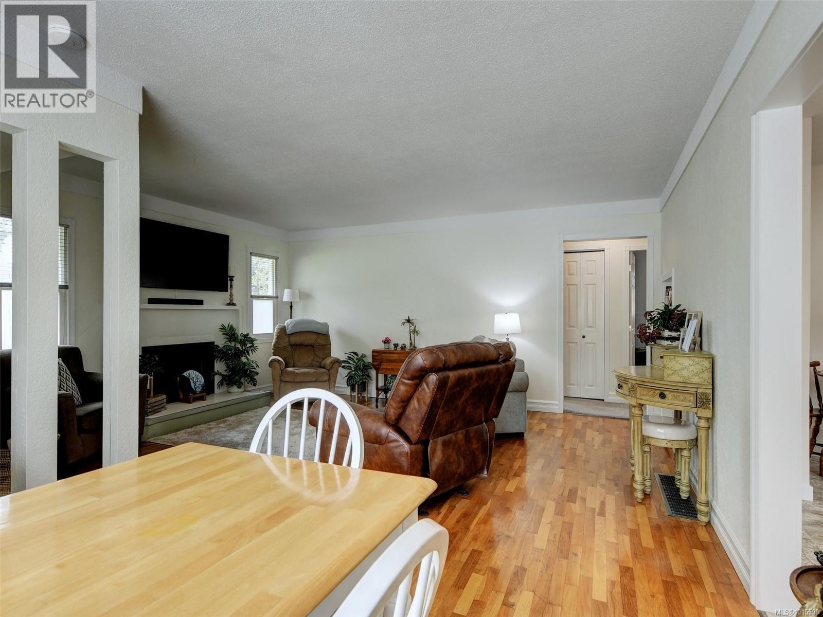 640 Strandlund Ave, Langford, British Columbia  V9B 3E9 - Photo 10 - 1015590