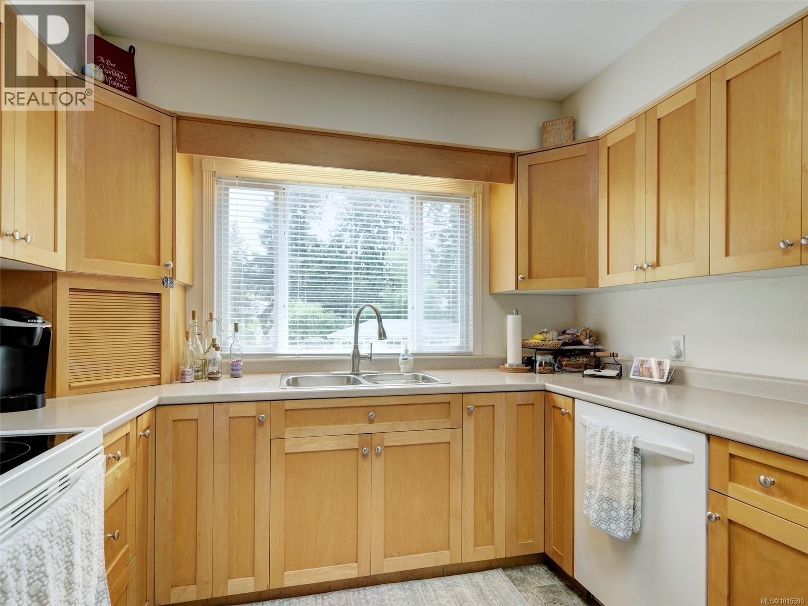 640 Strandlund Ave, Langford, British Columbia  V9B 3E9 - Photo 12 - 1015590