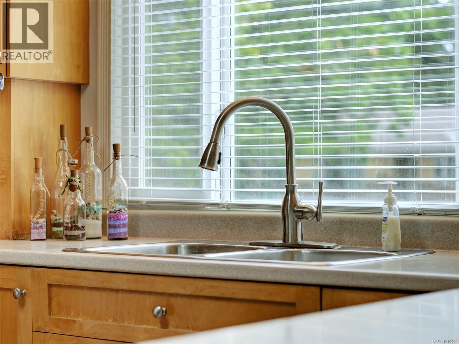 640 Strandlund Ave, Langford, British Columbia  V9B 3E9 - Photo 13 - 1015590